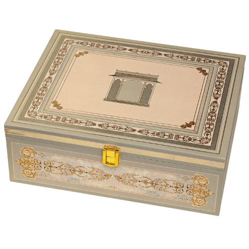 Vintage Royal Box